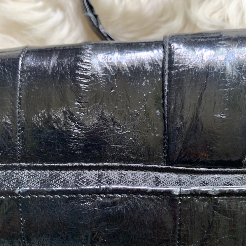 Vintage Black Eel Front Bow Clutch w/Strap - Picture 5 of 5